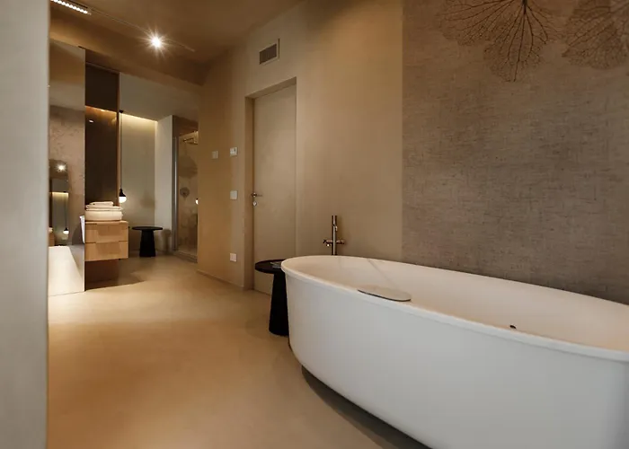 ゲストハウス La Rotta 4*